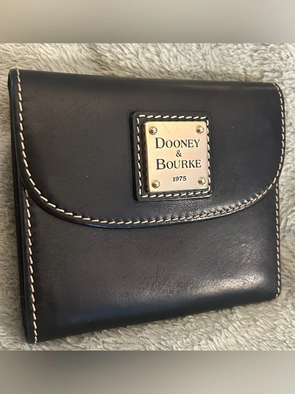 Vintage Dooney & Bourke Black Leather Wallet - Picture 1 of 12